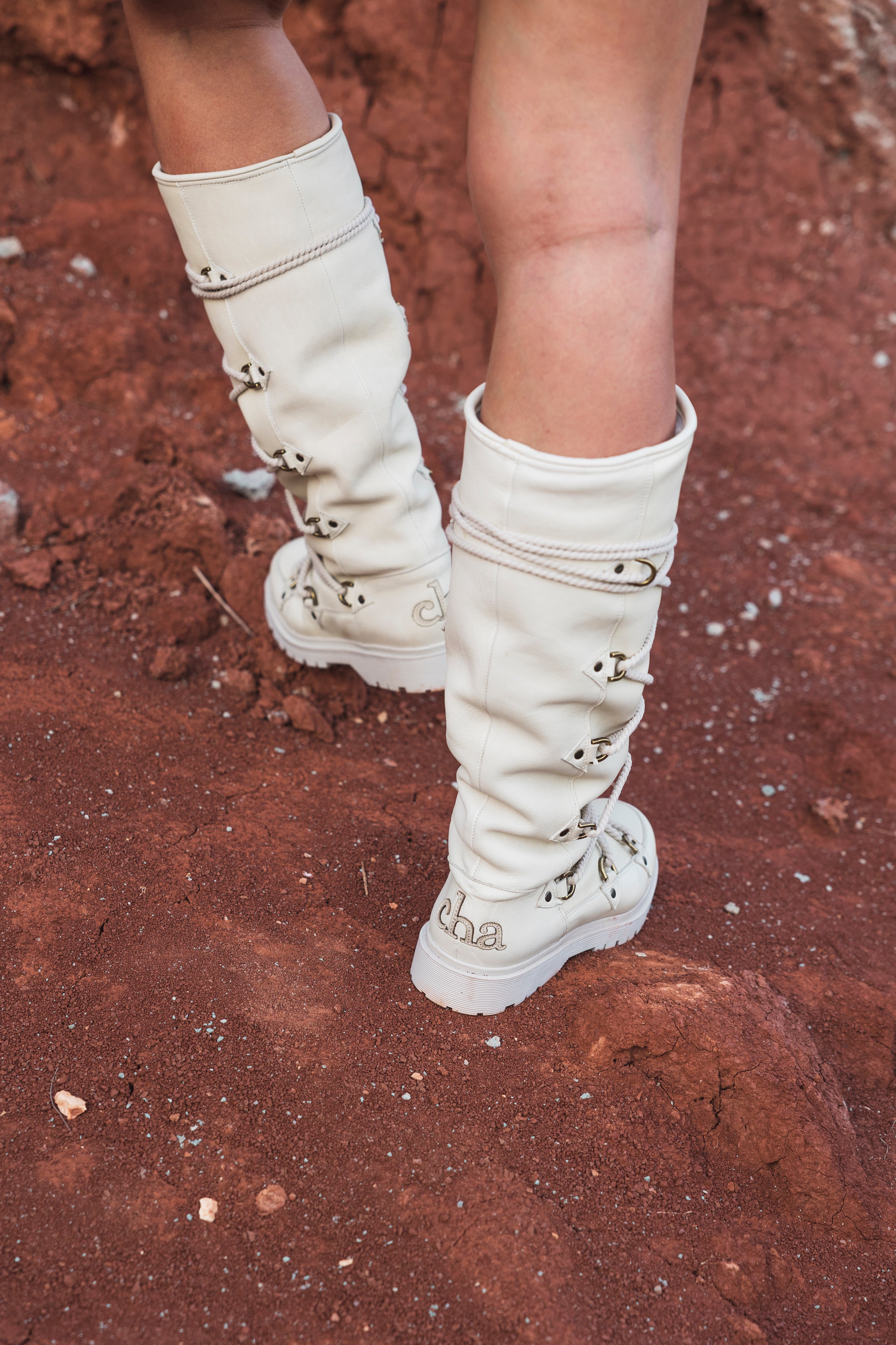 Tibet Tall Cream